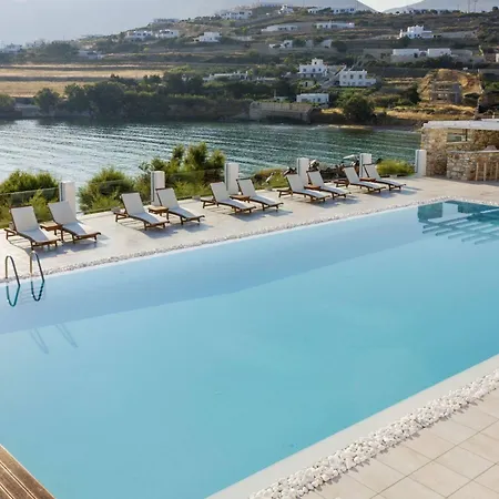 Paros Bay Parasporos