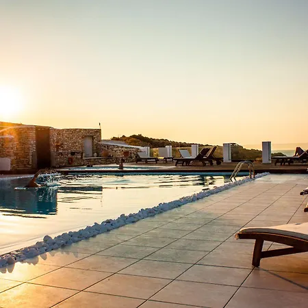 Paros Bay Parasporos