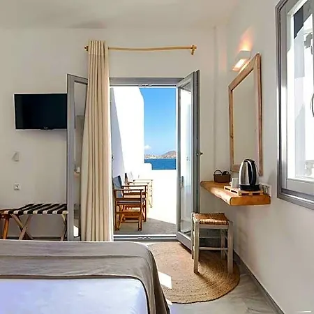 Paros Bay Parasporos